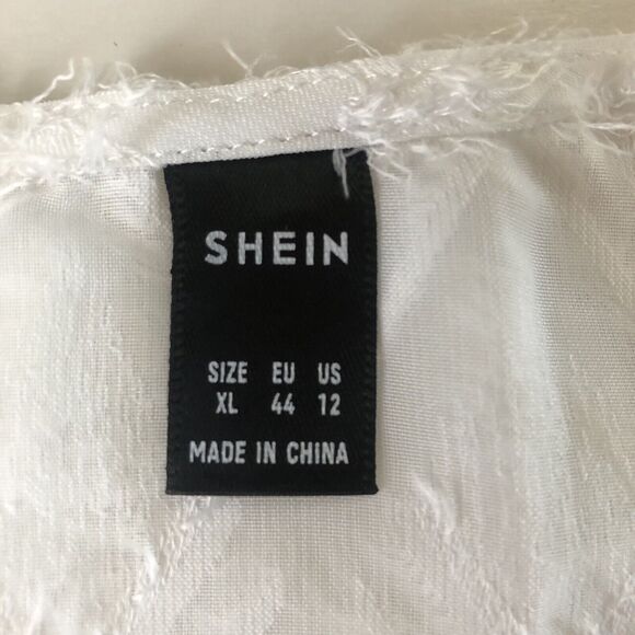 Shein Women’s Button Down Blouse Semi Sheer Ruffle Sleeve Size XL - Picture 3 of 12